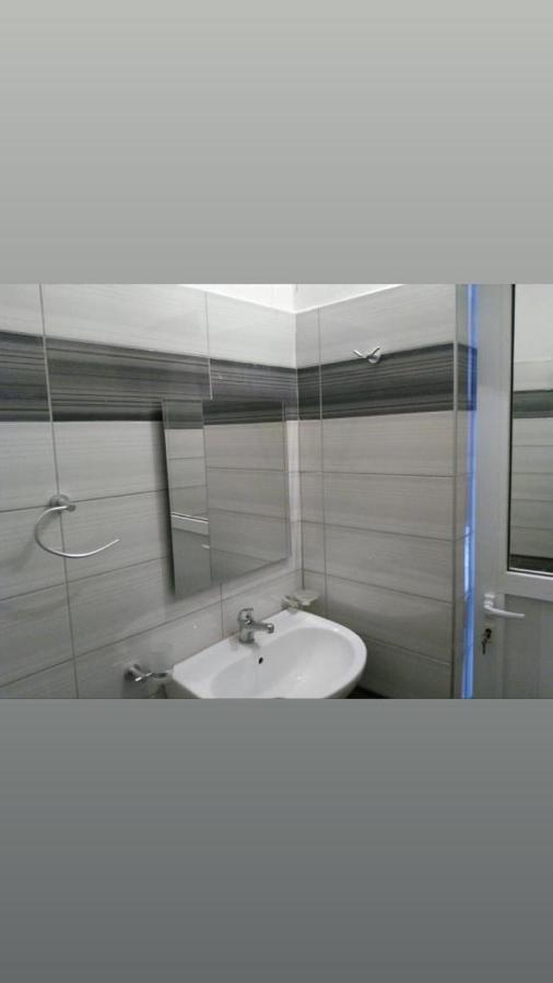 Villa Center Ksamil Exteriör bild