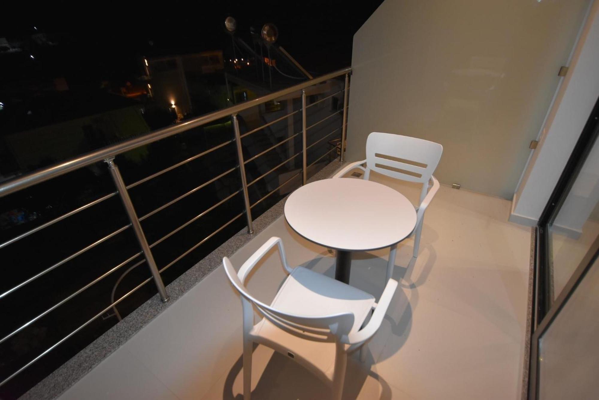 Villa Center Ksamil Exteriör bild